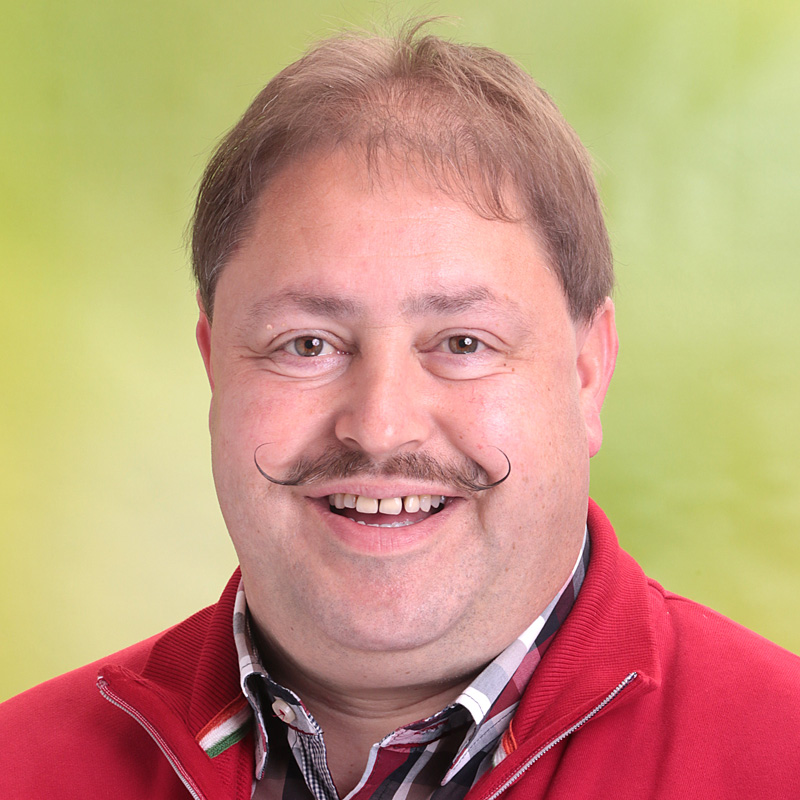  Reiner Urhahn